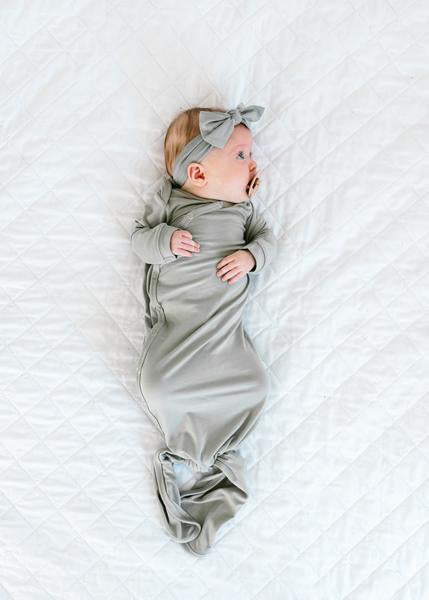 Copper Pearl Newborn Knotted - Gown Stone X002GTBSC3