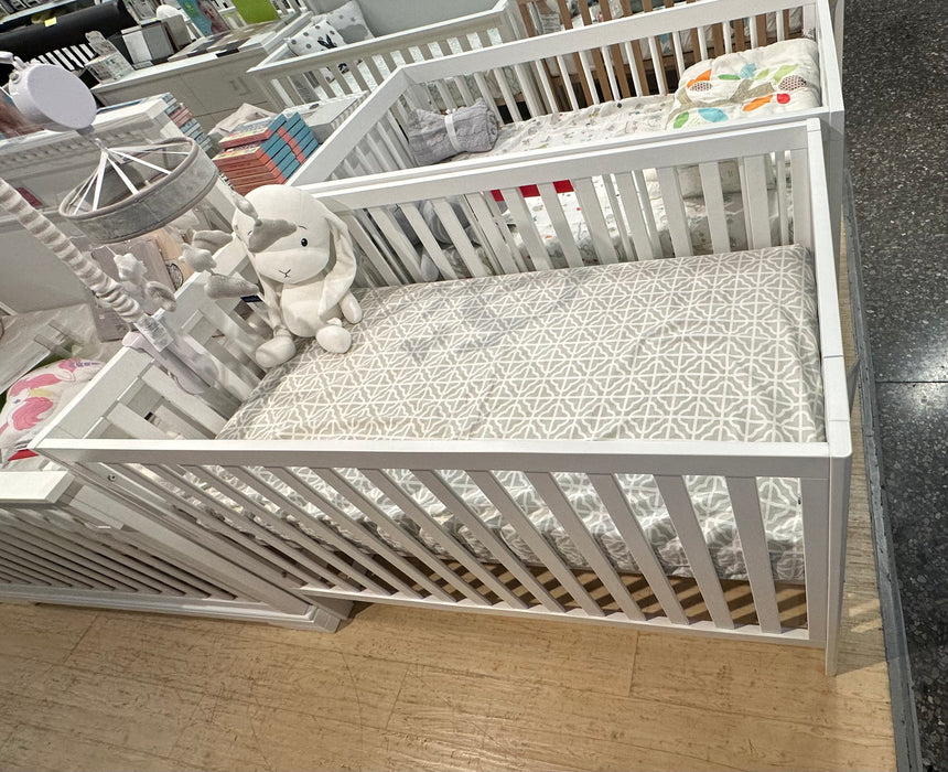 Dadada Austin Crib - White + Dresser - White/Natural  (Floormodel/IN STORE PICK UP ONLY)