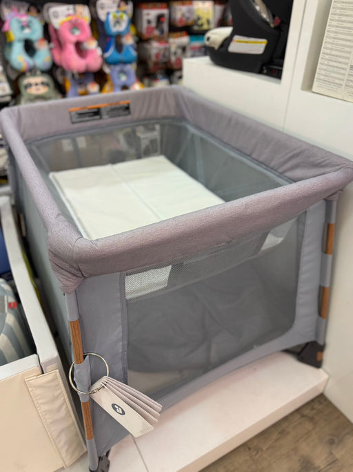 Maxi Cosi Swift Playard - Cascade Grey (Markham Floormodel/IN STORE PICK UP ONLY)