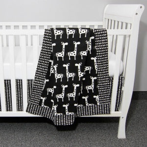 Sweet Kyla 3-piece Crib Bedding Collection - Groovy Giraffe